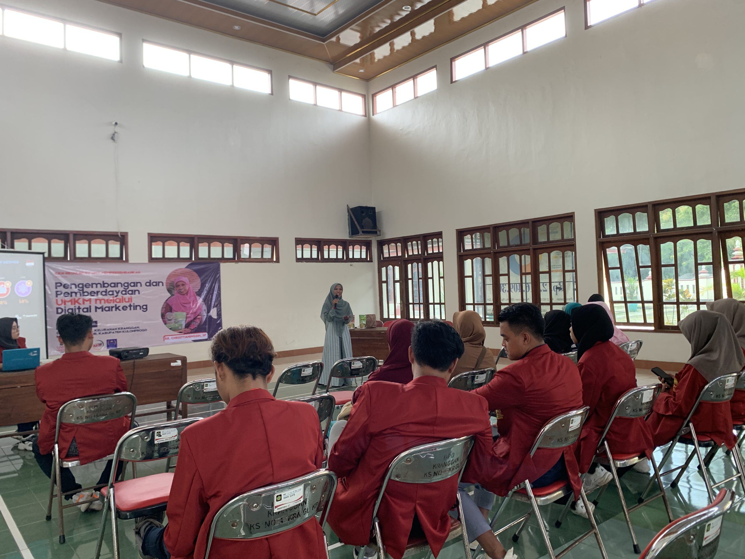 KKN UMY Adakan Pelatihan Digital Marketing dan Komunikasi Asertif Bagi Warga